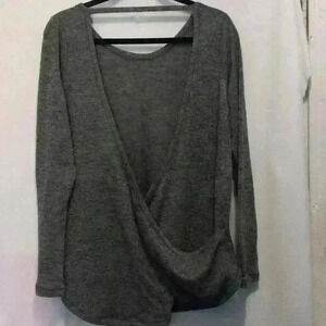 Threads for Thought size L reversible Gray criss cross recycled/ organic cotton